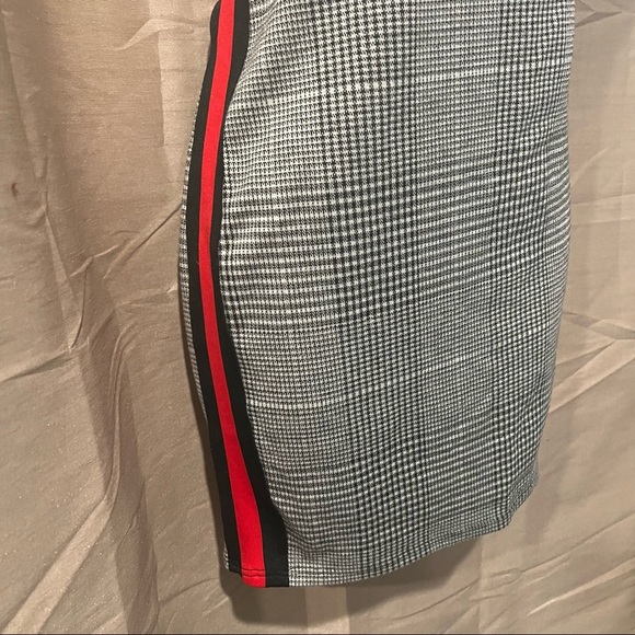 Rue 21 Checkered Strapless Fitted Dress with Stripe - Picture 3 of 4